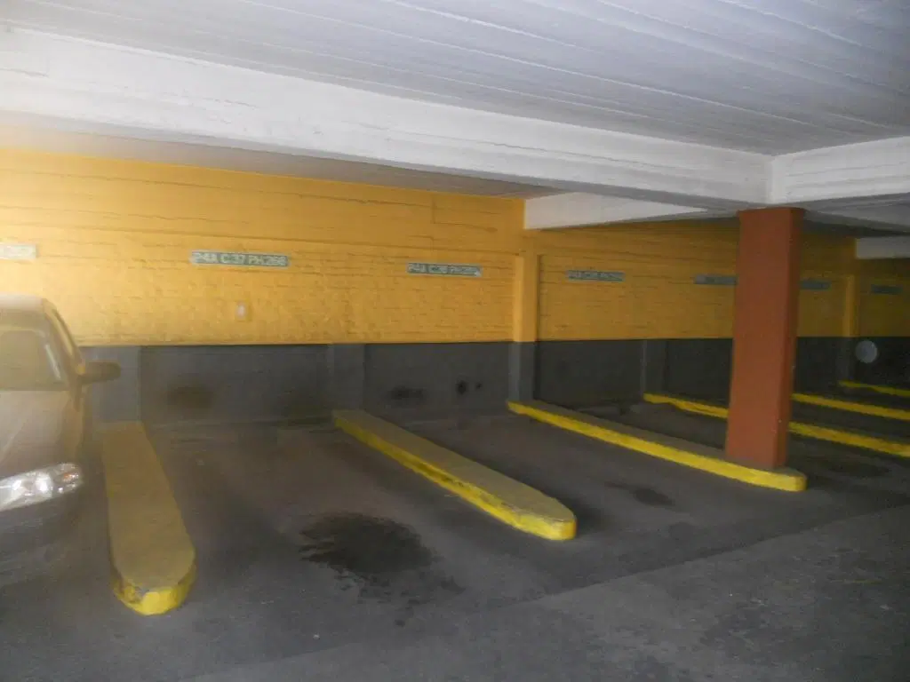 Cochera en venta en Centro cerca a metros de Plaza San Martin 1