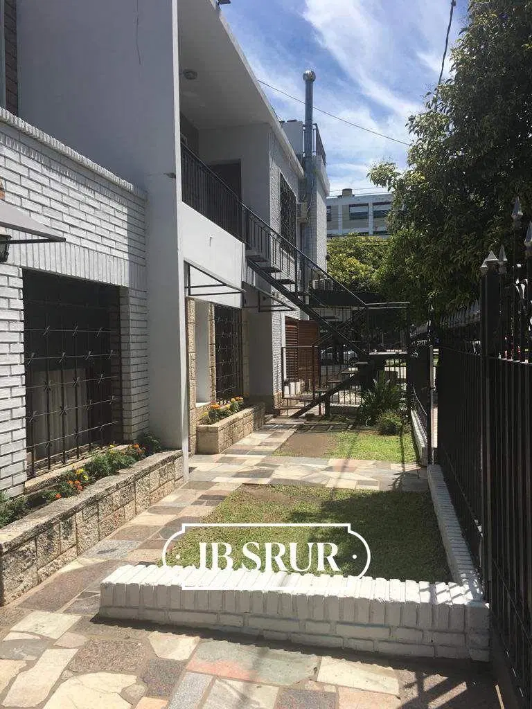 Locales Comerciales y Residencia con 22 habitaciones c/ baño 3