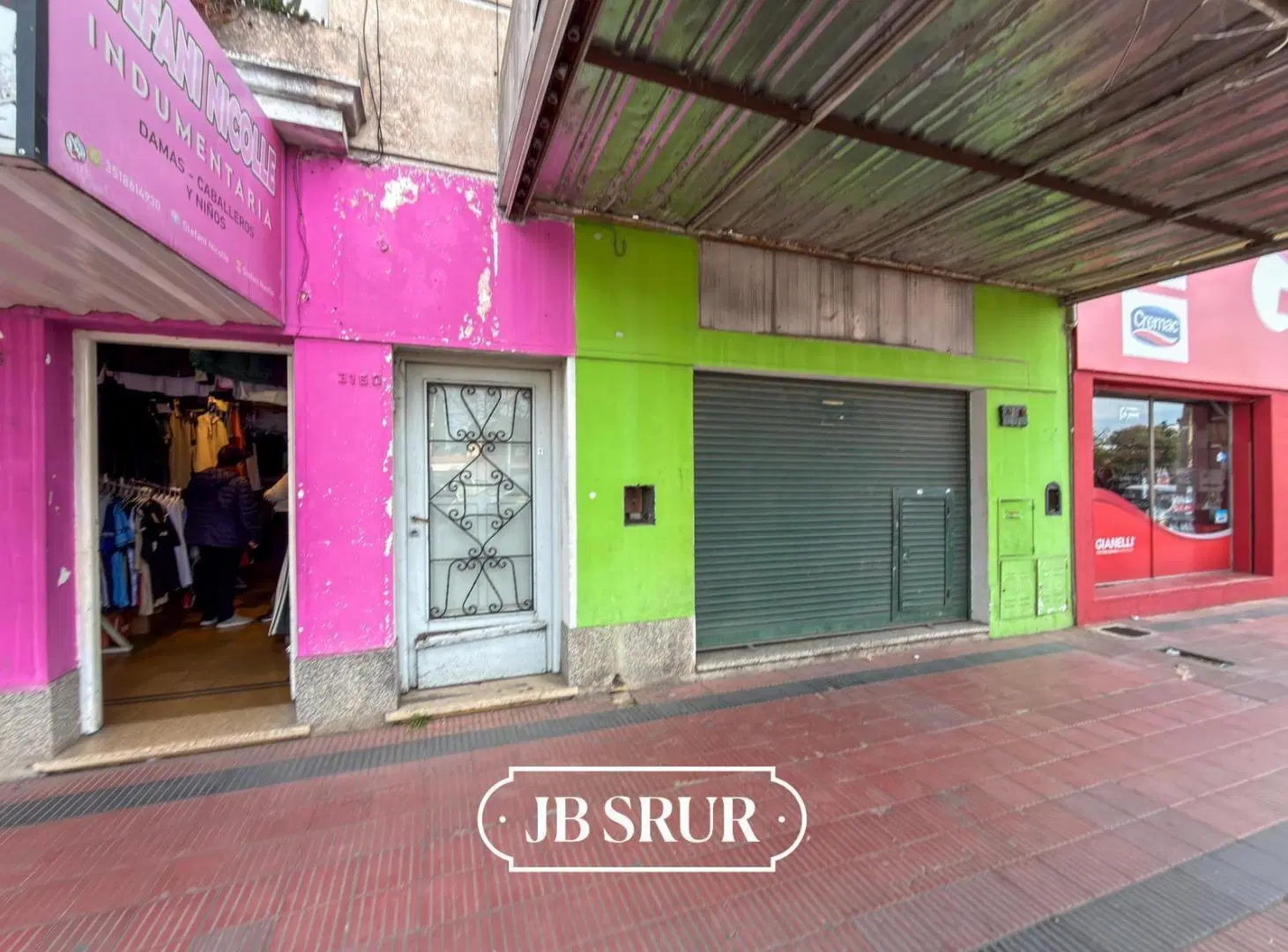 Casa + 2 Locales a la venta en Av. Fuera Aerea 3160 2