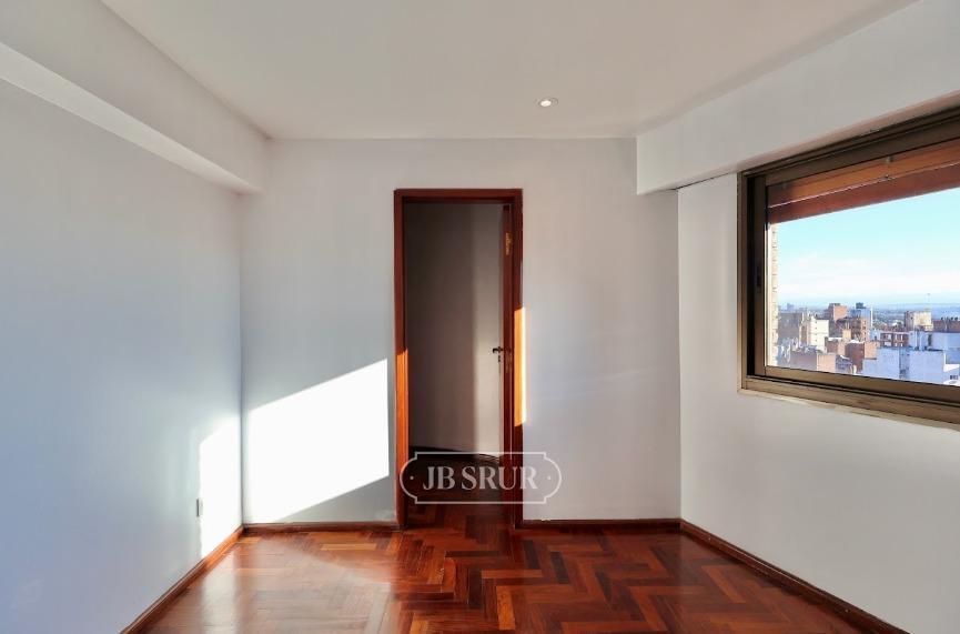 Foto de Departamento en Venta de 3 dormitorios con balcón y cochera en Nueva, imagen 2