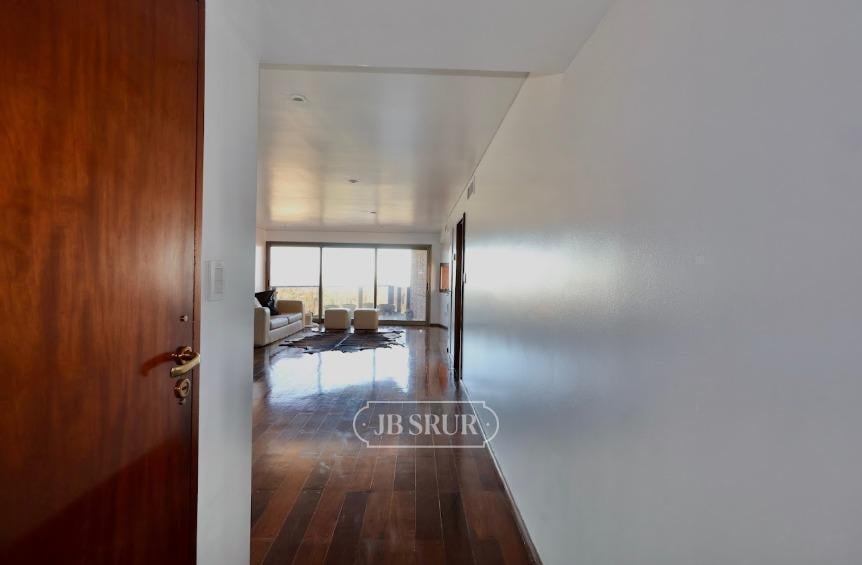 Foto de Departamento en Venta de 3 dormitorios con balcón y cochera en Nueva, imagen 1