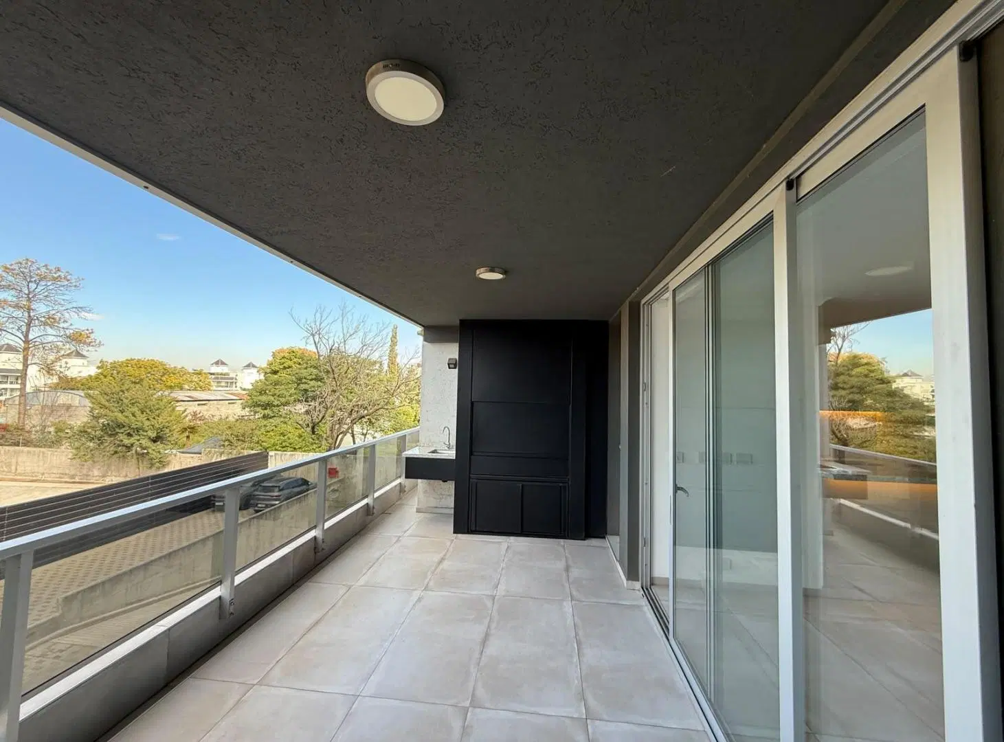ALQUILER DEPARTAMENTO ALTA GAMA ZONA NORTE 1 DORMITORIO CON COCHERA 100 MTS MUJER URBANA 5