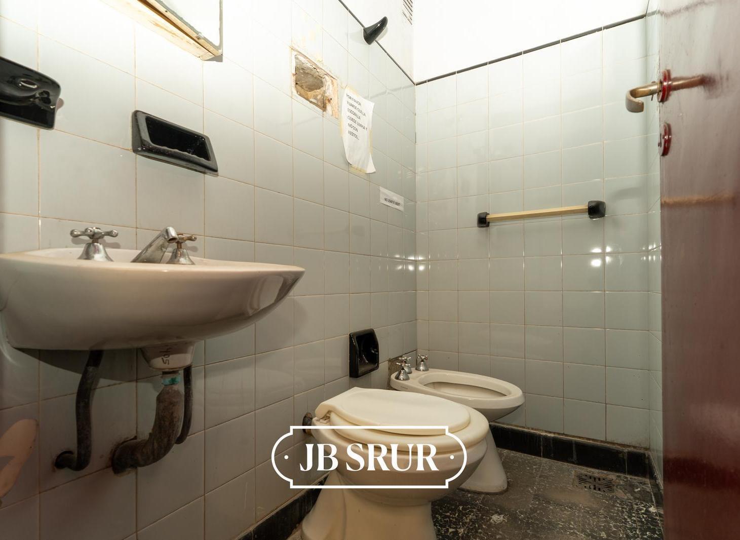 Foto de Galpón y Oficinas en venta sobre Av. Jerónimo Luis de Cabrera B° Alta Córdoba, imagen 3
