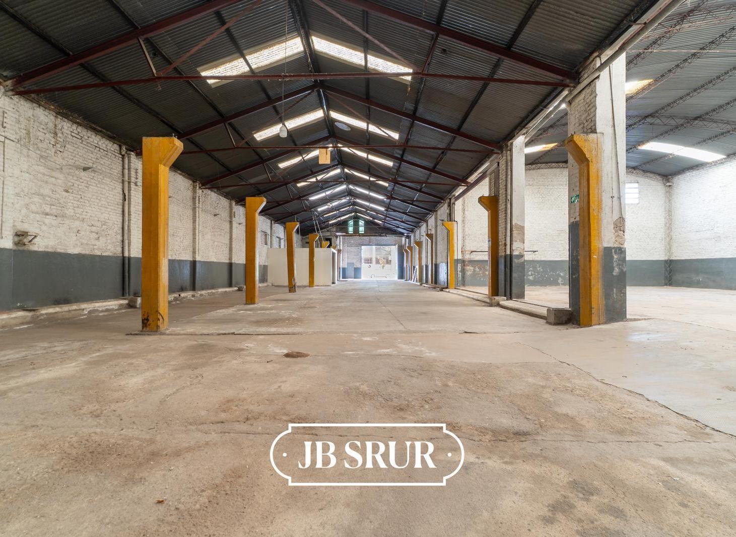 Foto de Galpón y Oficinas en venta sobre Av. Jerónimo Luis de Cabrera B° Alta Córdoba, imagen 2