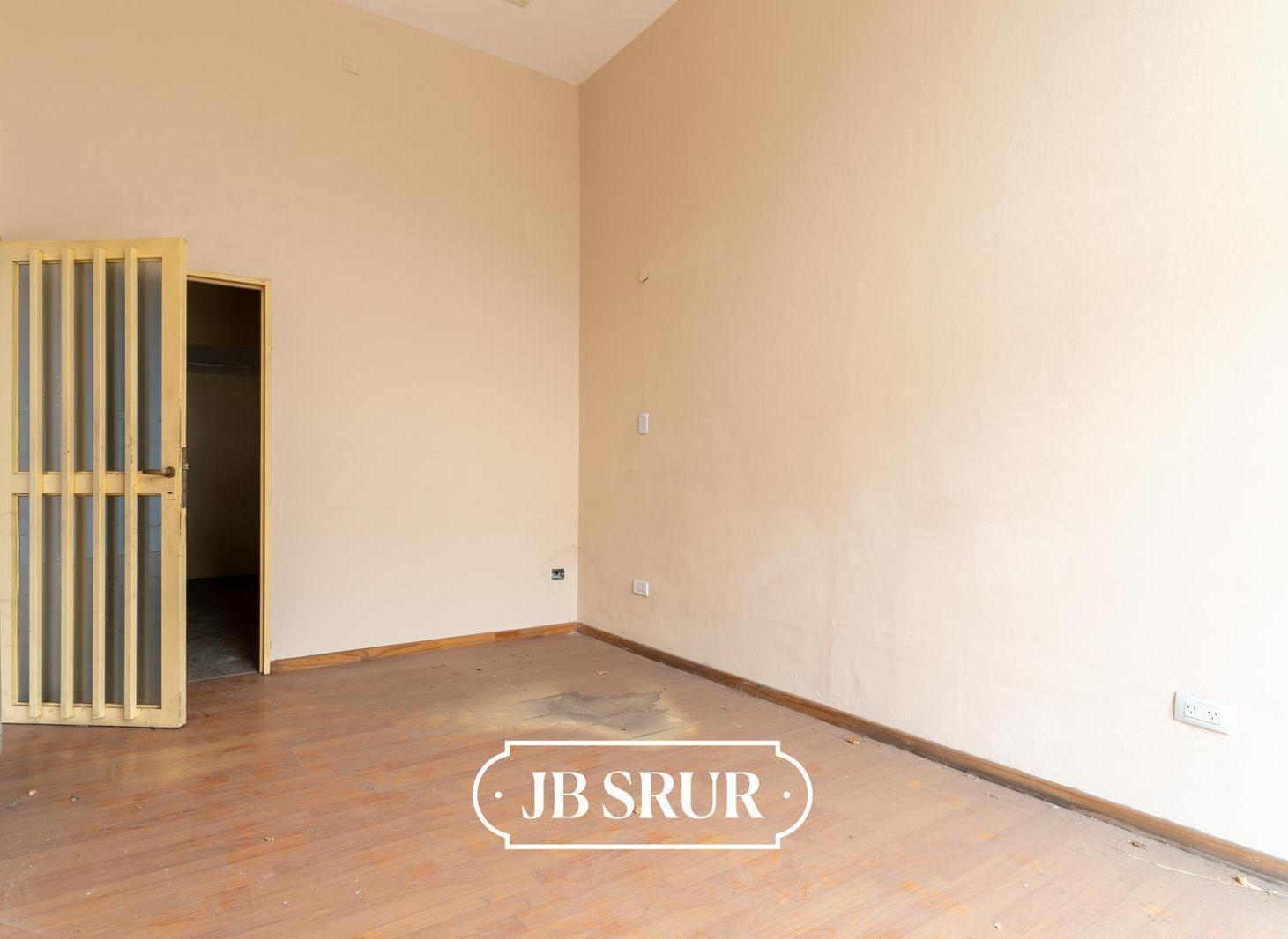 Foto de Galpón y Oficinas en venta sobre Av. Jerónimo Luis de Cabrera B° Alta Córdoba, imagen 4