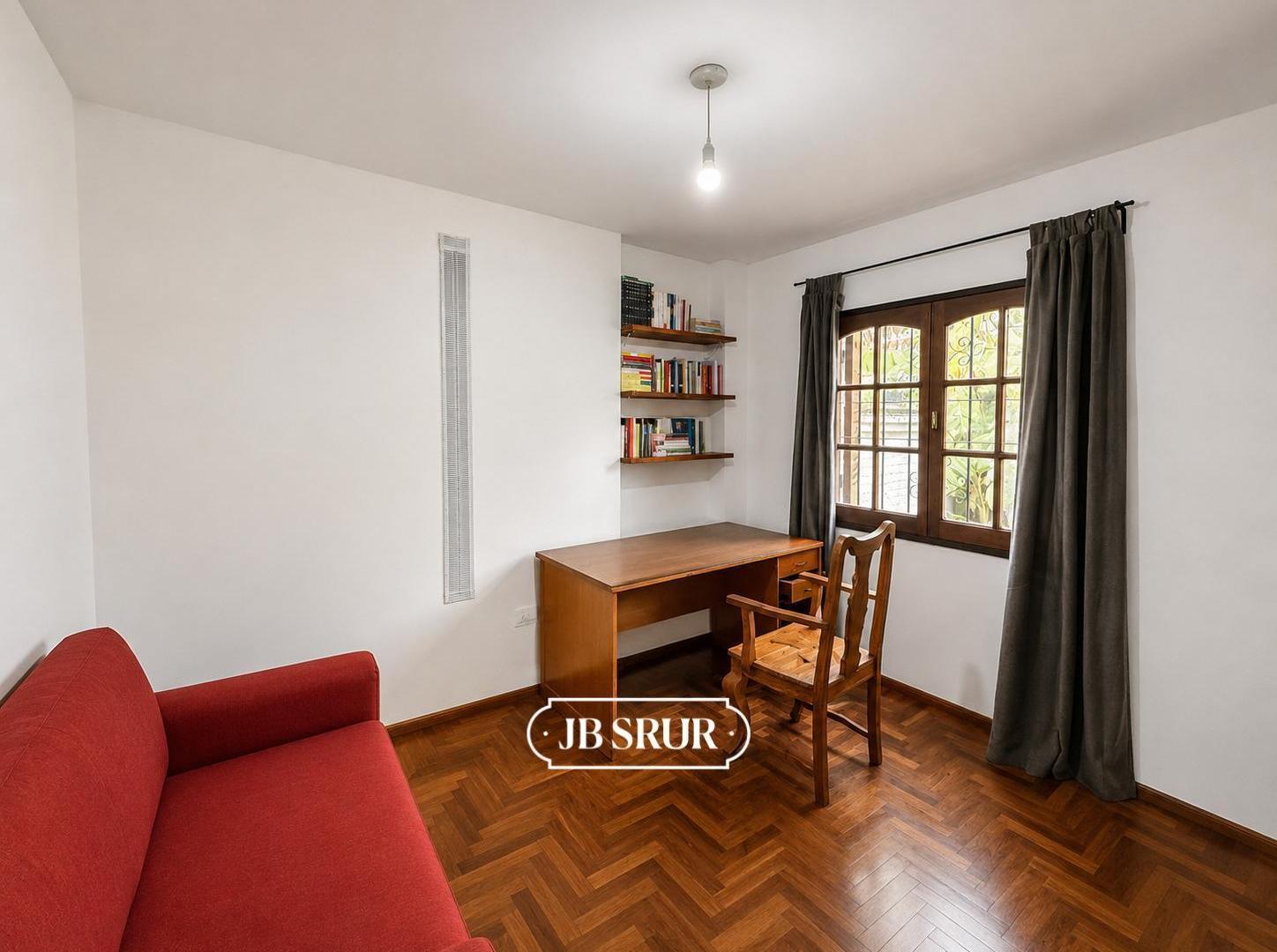 Foto de Casa 3 Dormitorios en Argüello - Cochera, Asador y Patio - Apta Crédito, imagen 1