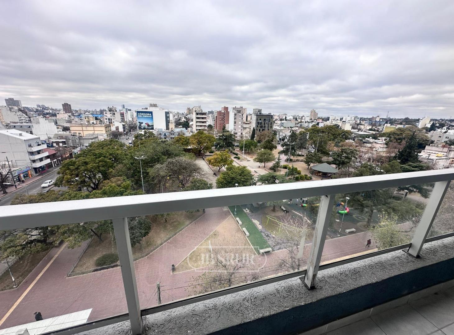 Foto de Departamento de 3 dormitorios en venta | Frente a Plaza Jerónimo del, imagen 1