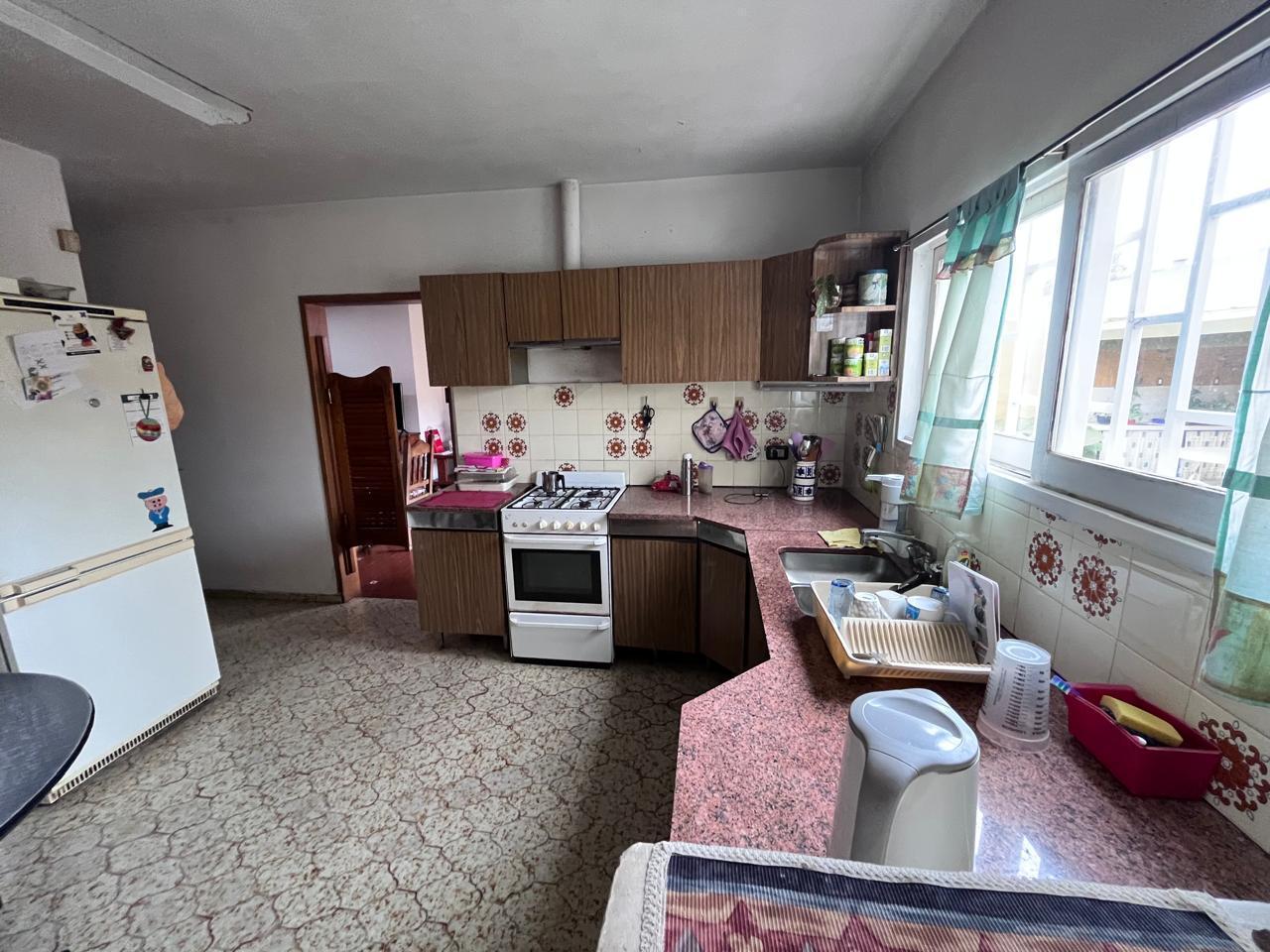 Foto de Casa venta 3 dormitorios mas 2 locales comerciales a 100 m de Colón, imagen 5
