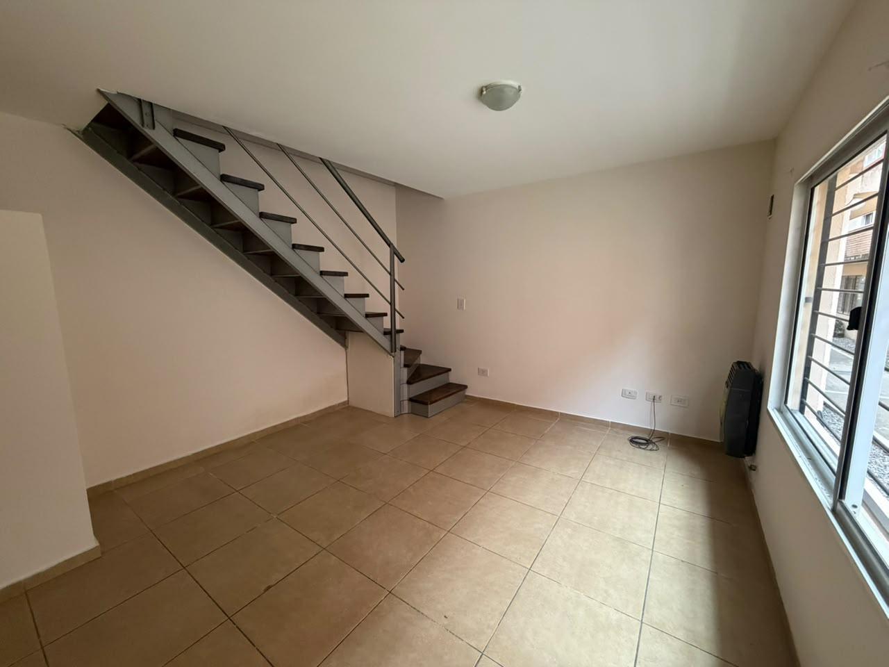 Foto de Departamento en Alquiler de 1 Dormitorio en Alberdi, imagen 1
