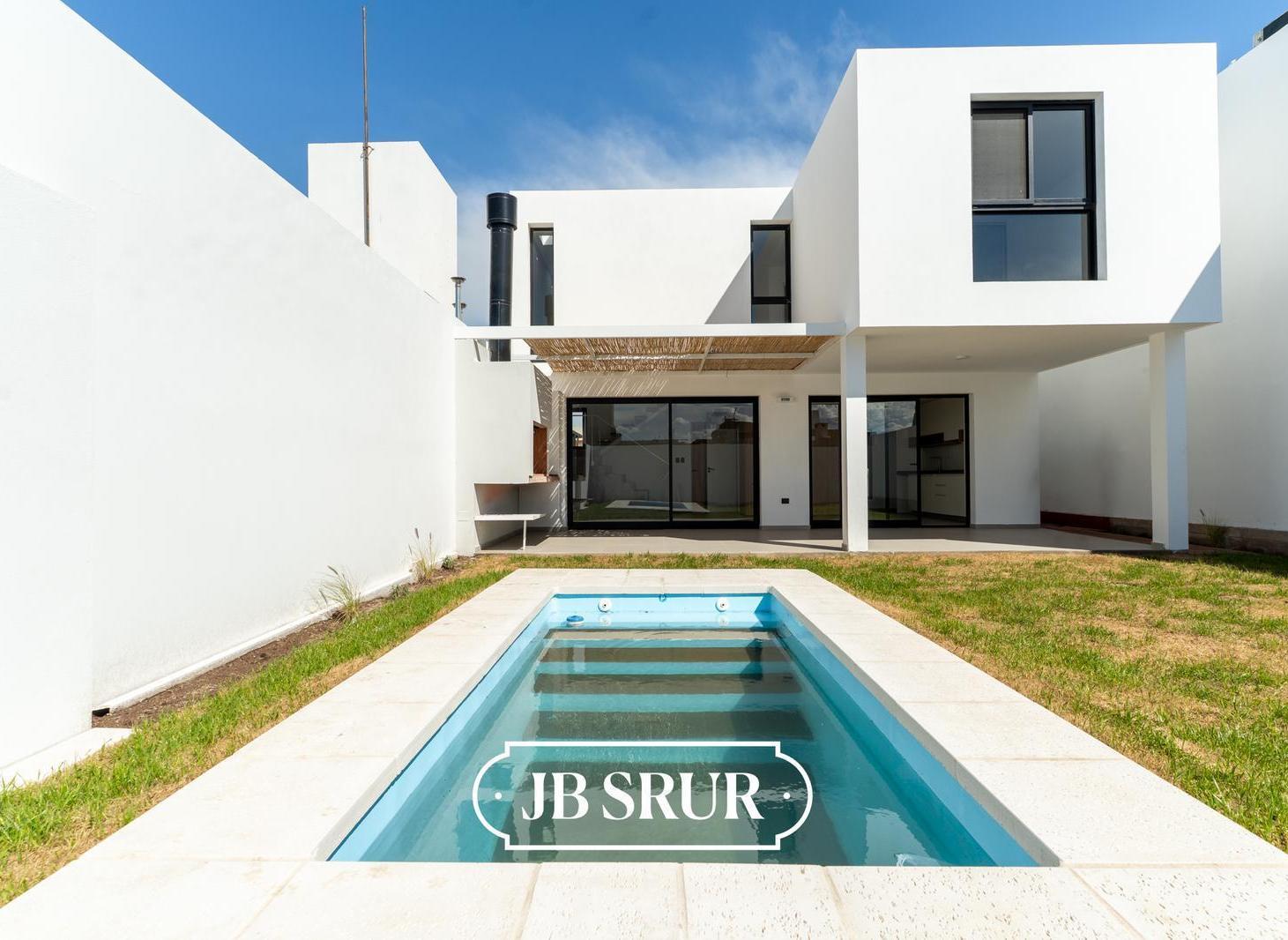 Foto de Casa en venta en Docta Boulevard de 3 dormitorios, imagen 2
