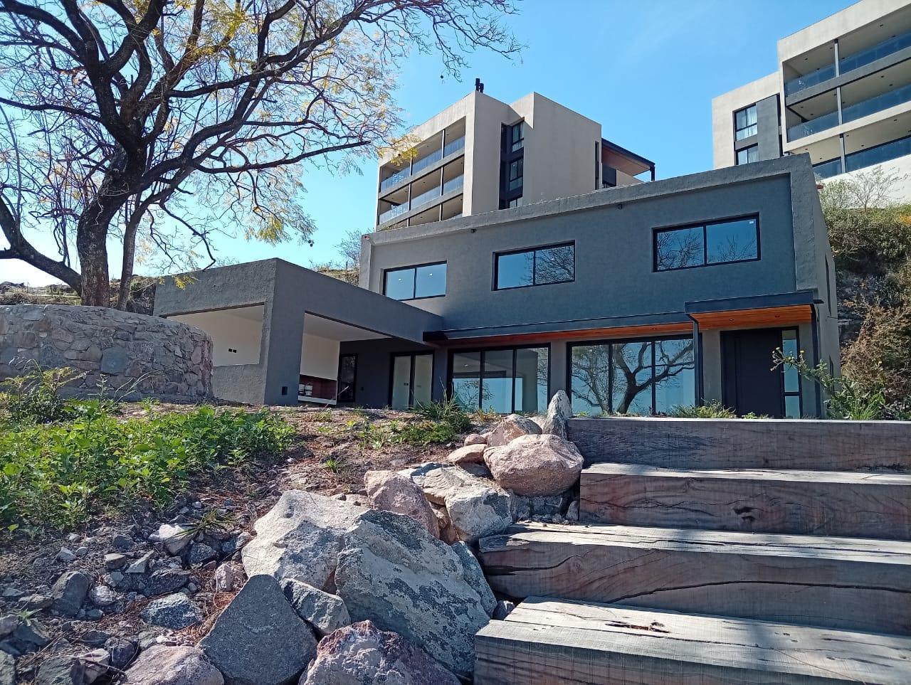 Foto de Casa en Country La Cuesta a estrenar, espectacular vista , cerca ingreso, imagen 1