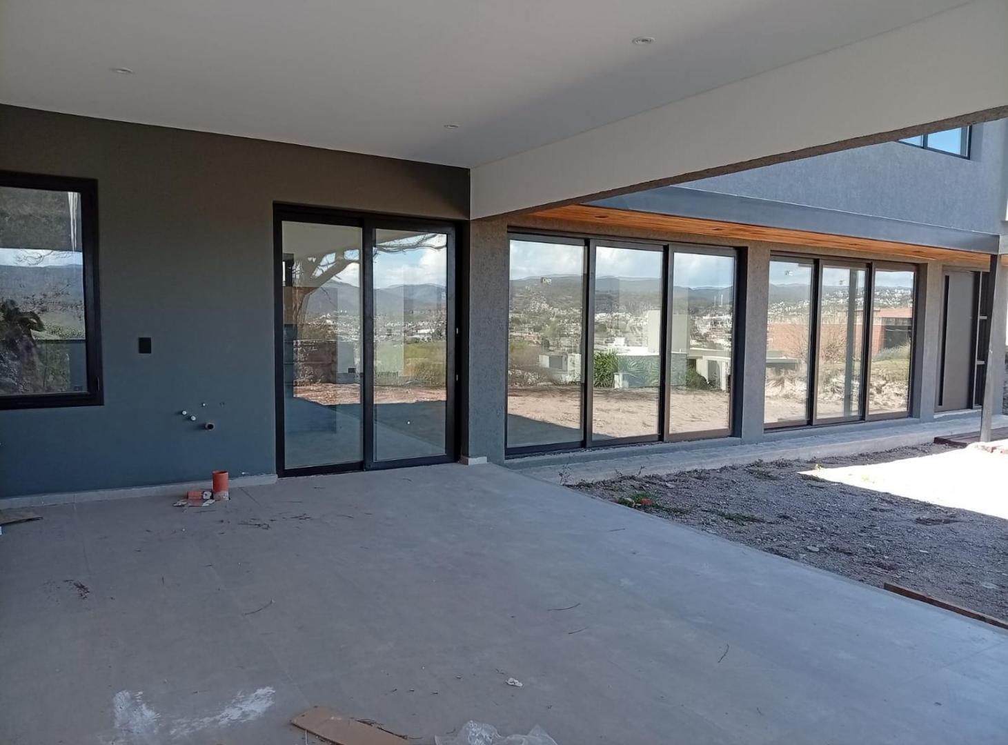 Foto de Casa en Country La Cuesta a estrenar, espectacular vista , cerca ingreso, imagen 3