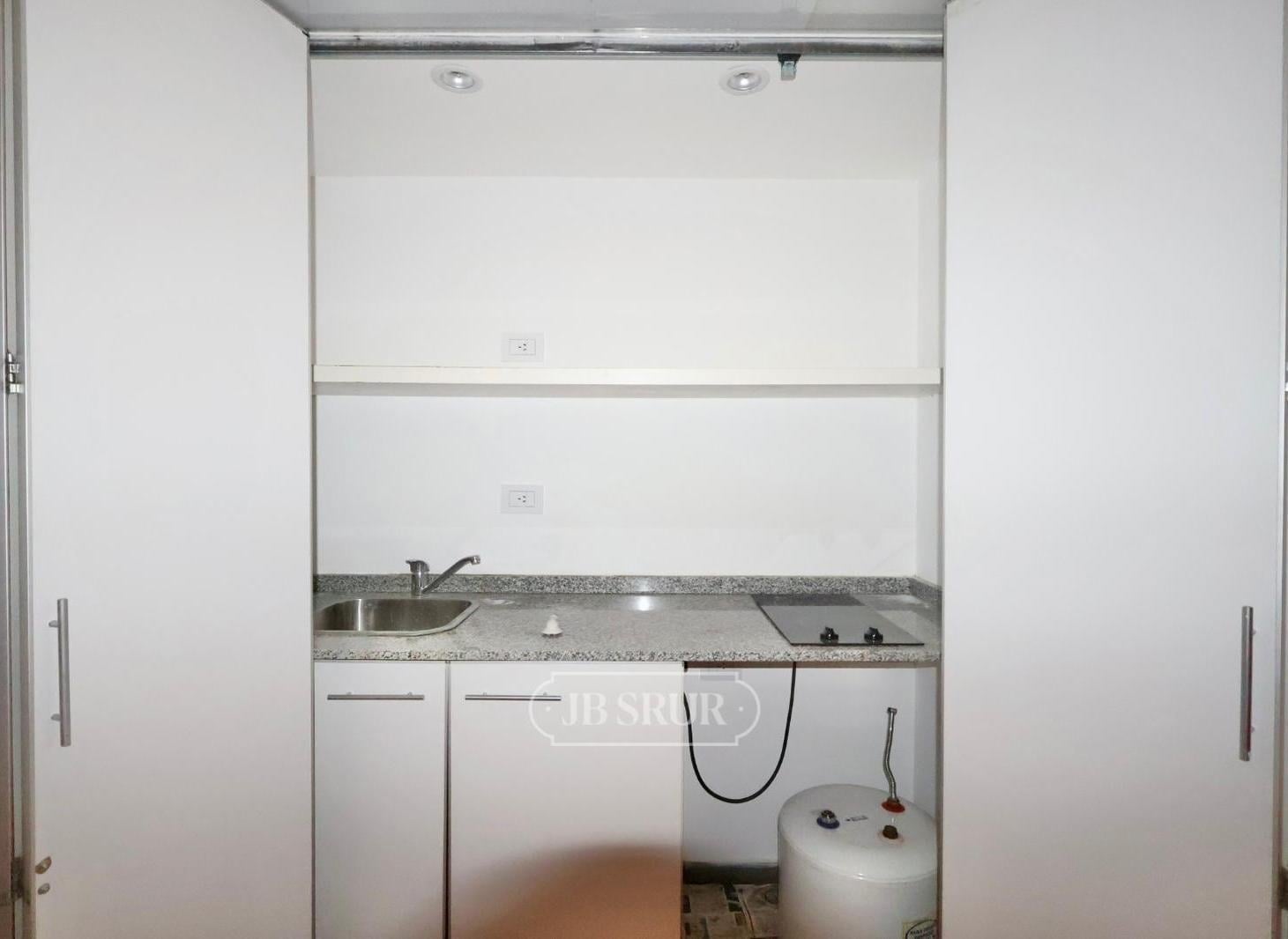 Foto de Oficina en venta con patio en barrio Centro, imagen 3
