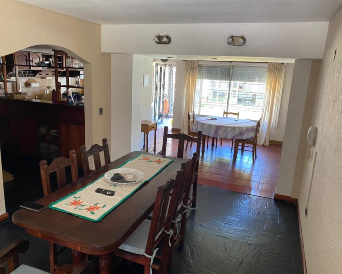 DUPLEX 5 AMBIENTES EN VILLA ADELINA