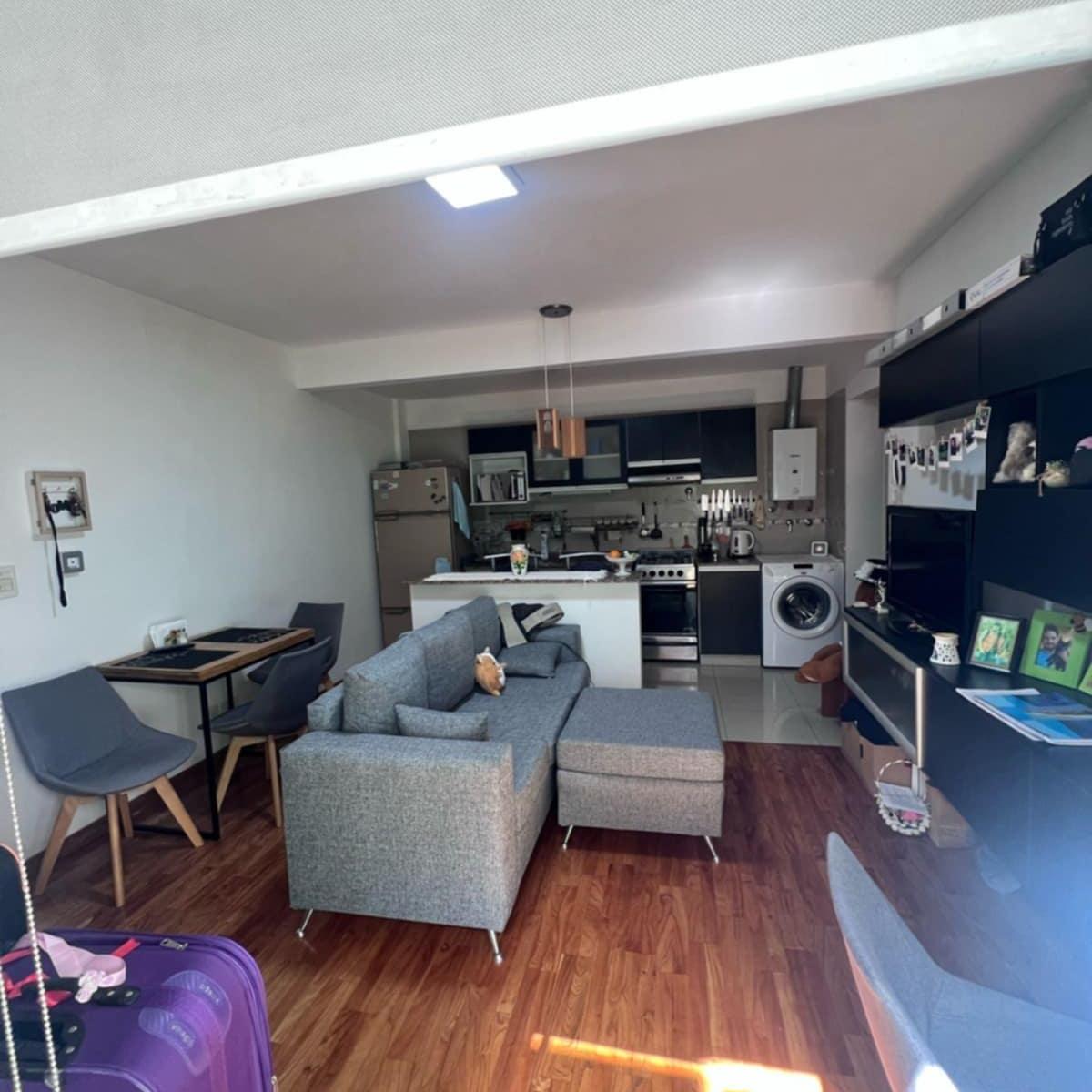 DEPARTAMENTO 2 AMBIENTES CON COCHERA- FLORIDA