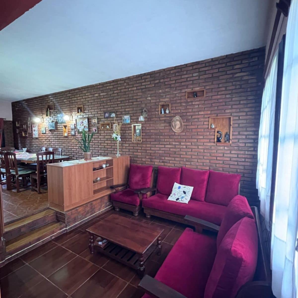 Casa 7 Ambientes en Carapachay 1