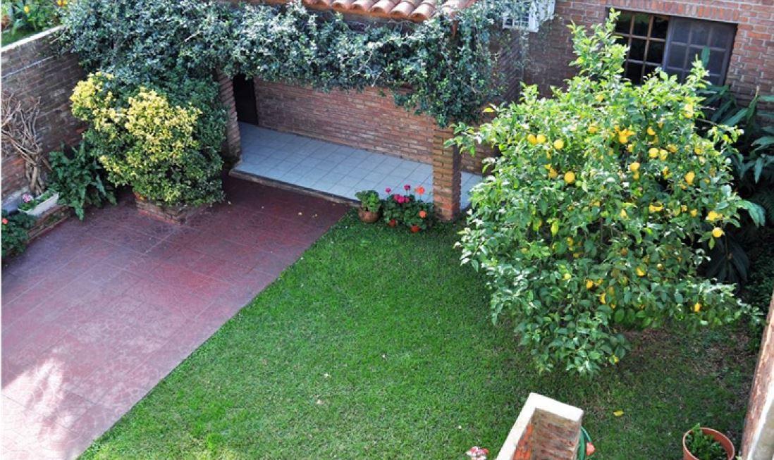 Chalet 6 Ambientes en Carapachay 5