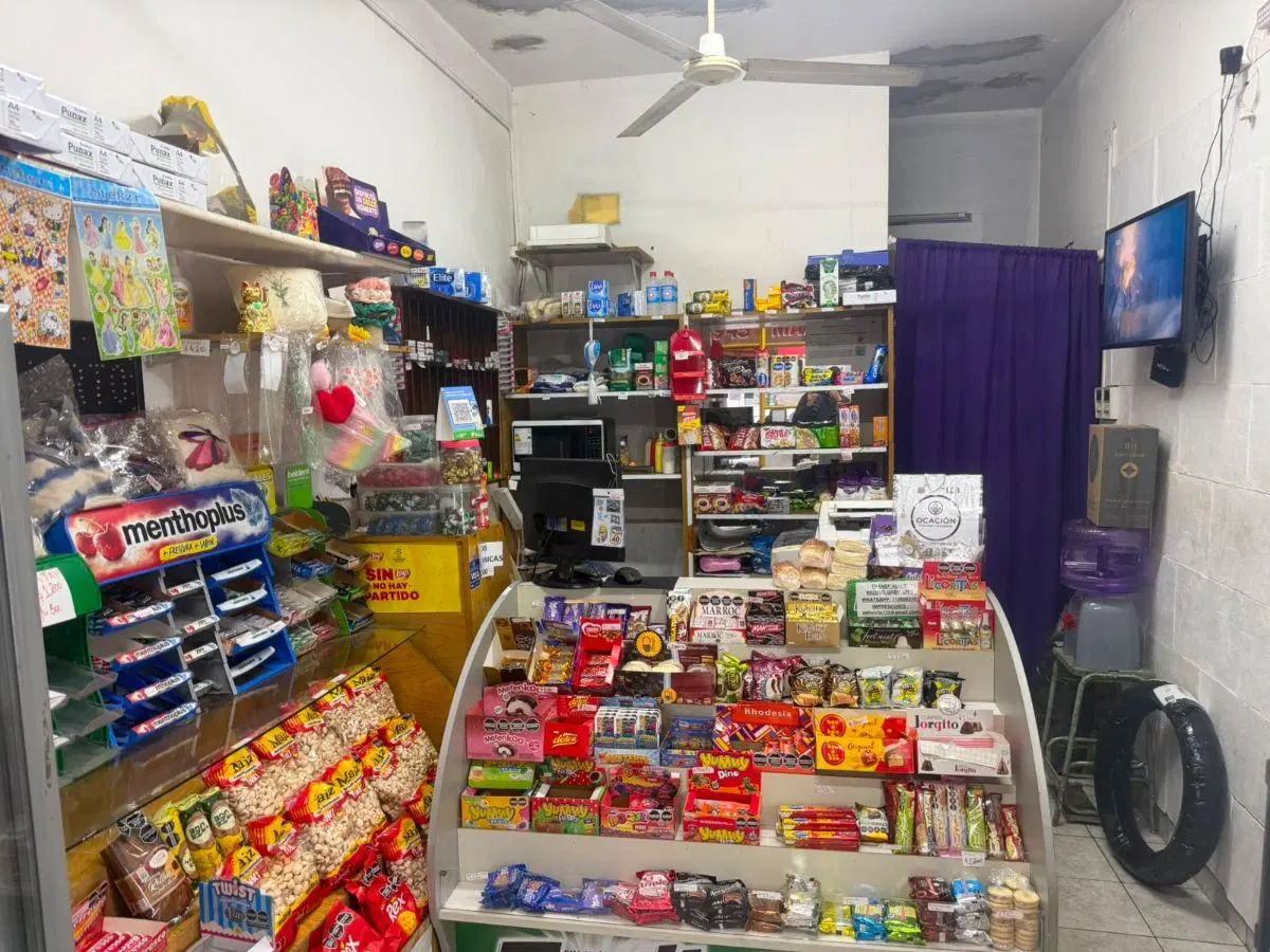 LOCAL COMERCIAL A METROS DE ESTACION MUNRO 2