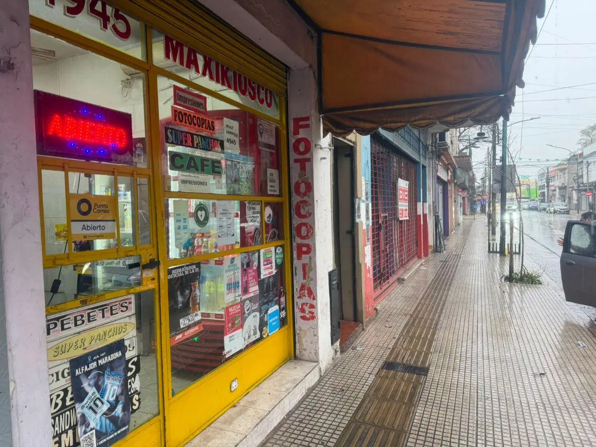 LOCAL COMERCIAL A METROS DE ESTACION MUNRO 3
