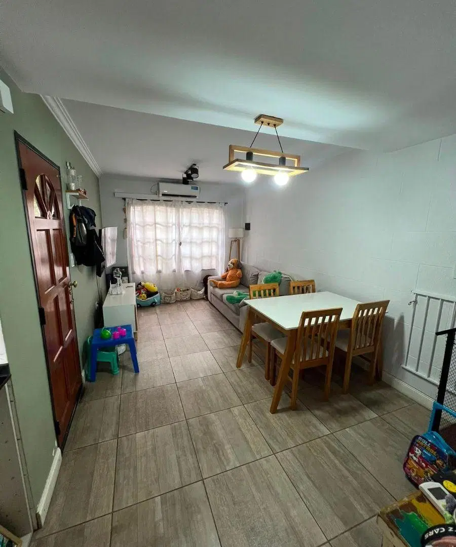 EXCELENTE DUPLEX 3 AMBIENTES EN CARAPACHAY 4