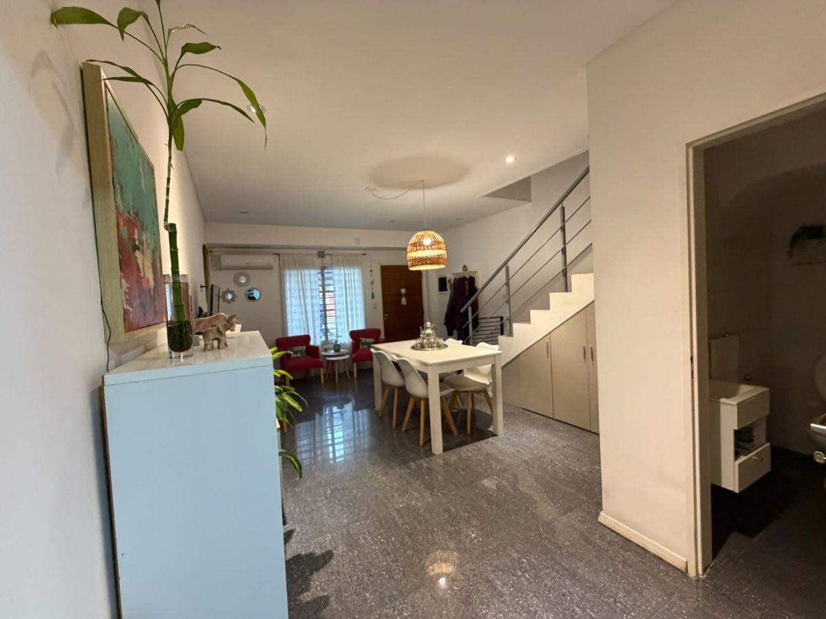 Foto de EXCELENTE DUPLEX 5 AMBIENTES EN CARAPACHAY, imagen 4