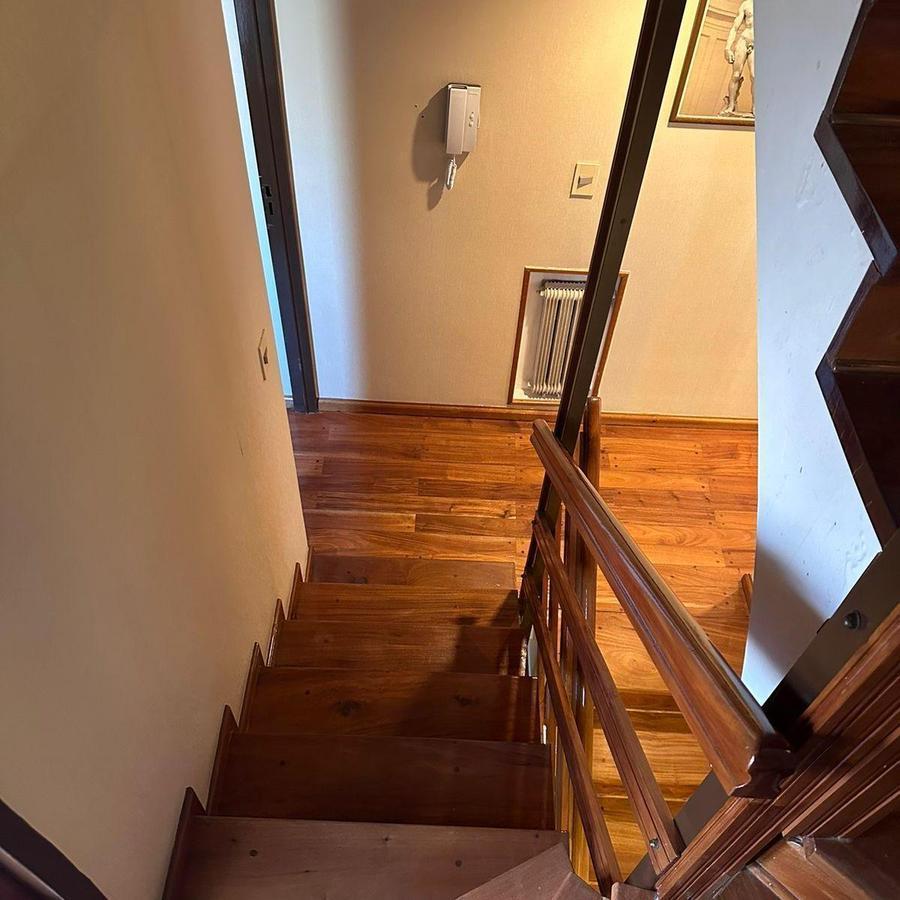 Casa 5 Ambientes en Lote Propio con Local en Block 2