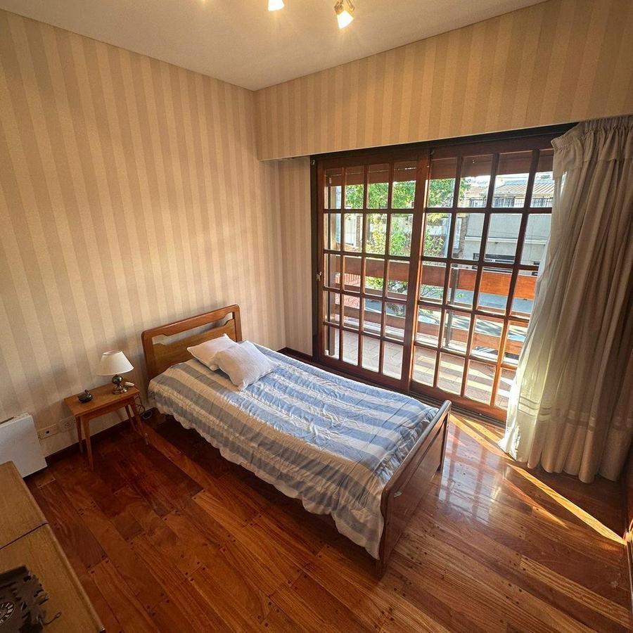 Casa 5 Ambientes en Lote Propio con Local en Block 5