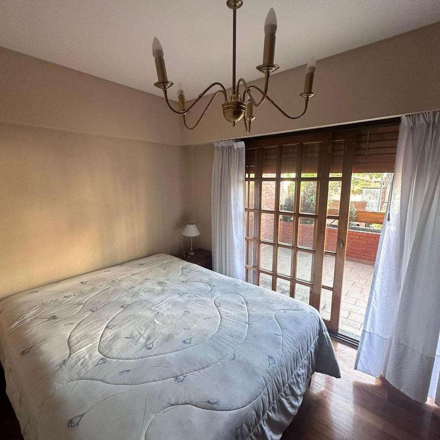 Casa 5 Ambientes en Lote Propio con Local en Block 3