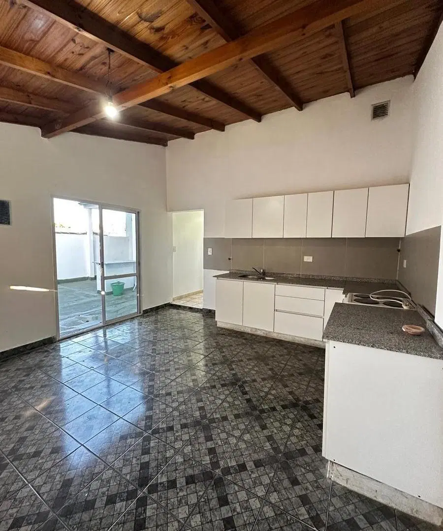 ALQIUILER PH 2 AMBIENTES - VILLA GRAL MITRE 4