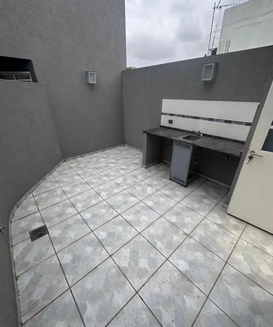 VENTA PH TIPO CASA 4 AMBIENTES - VILLA DEL PARQUE 2