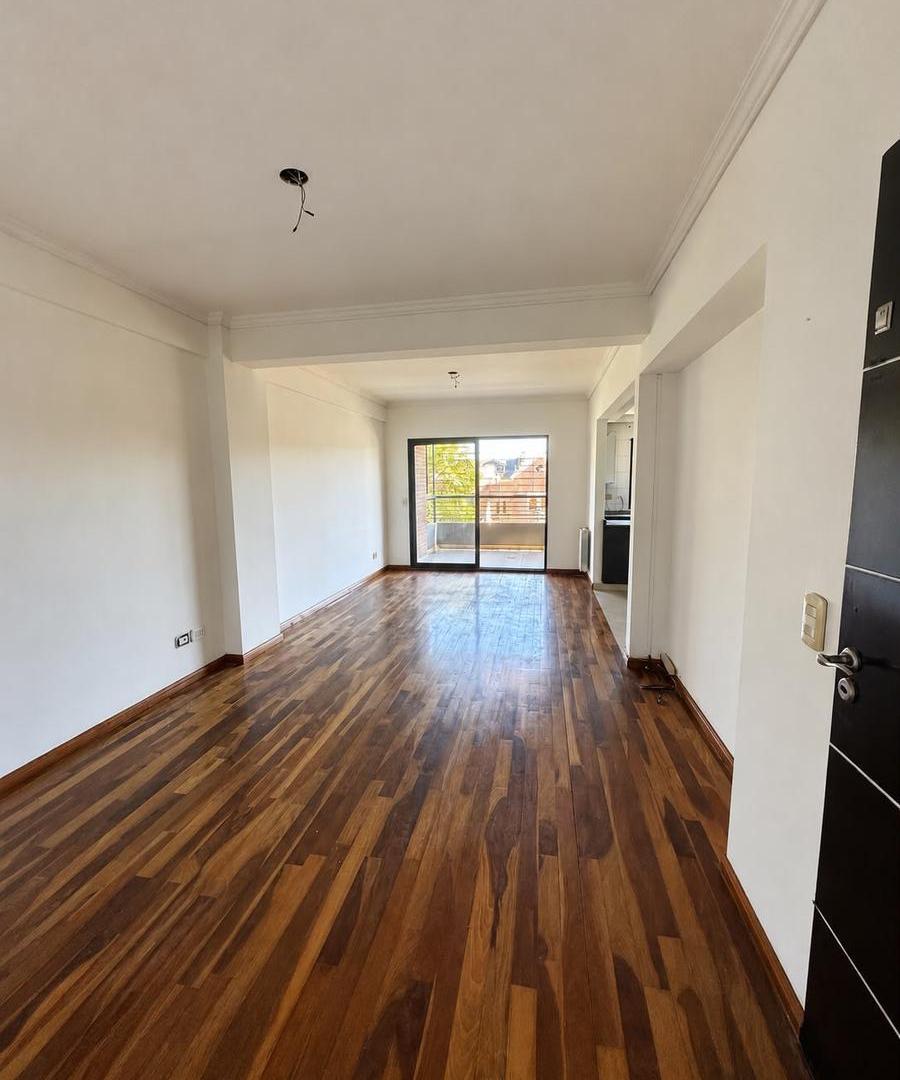 Foto de VENTA DEPARTAMENTO 3 AMBIENTES - CABALLITO, imagen 2