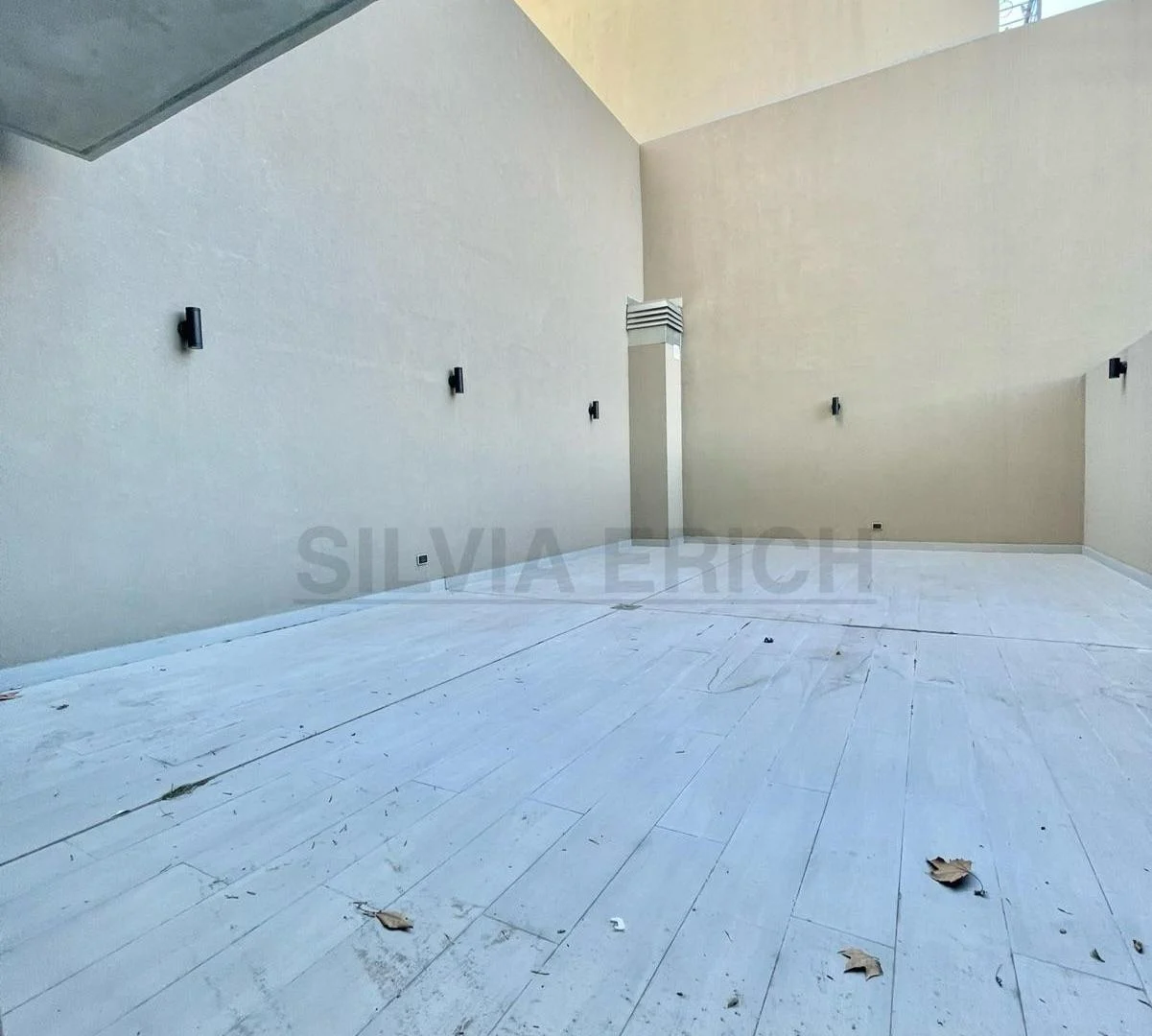 VENTA 2 AMBIENTES 98MTS NUÑEZ CON PATIO GIGANTE A ESTRENAR