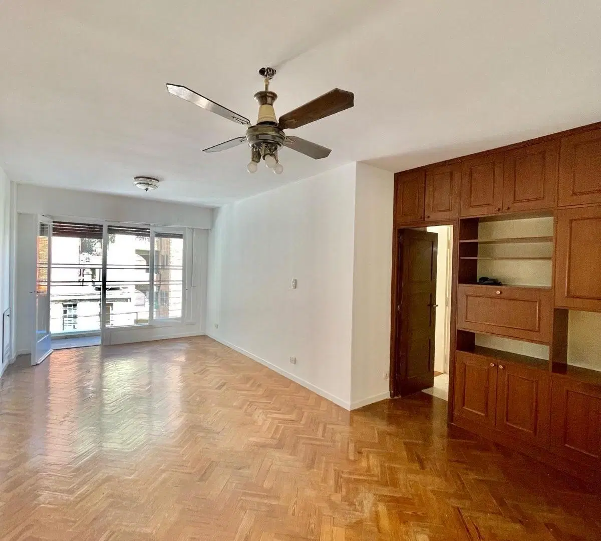 VENTA IMPECABLE SEMIPISO 4 AMBIENTES EN BELGRANO C/FTE 2