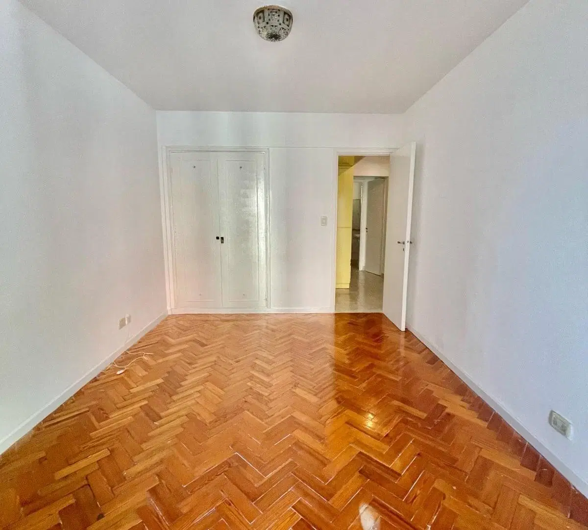 VENTA IMPECABLE SEMIPISO 4 AMBIENTES EN BELGRANO C/FTE 5