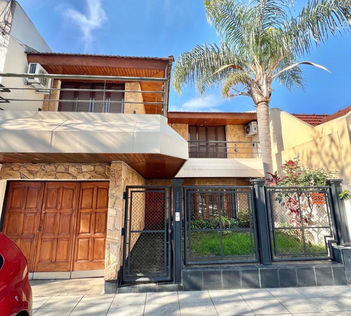 Foto de VENTA CHALET EN VILLA DEVOTO 6AMB 4BÑOS PISCINA Y COCH., imagen 4