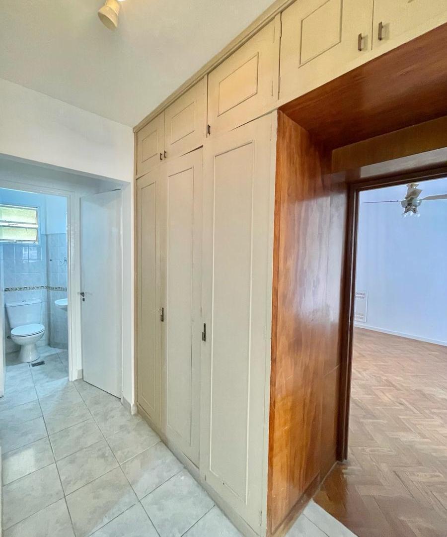 Foto de VENTA IMPECABLE SEMIPISO EN BELGRANO 4 AMBIENTES, imagen 3