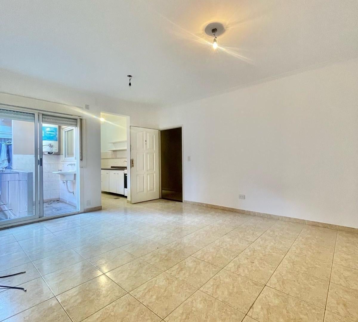 Foto de VENTA IMPECABLE DPTO TIPO PH 3 AMBIENTES EN VILLA DEVOTO, imagen 2