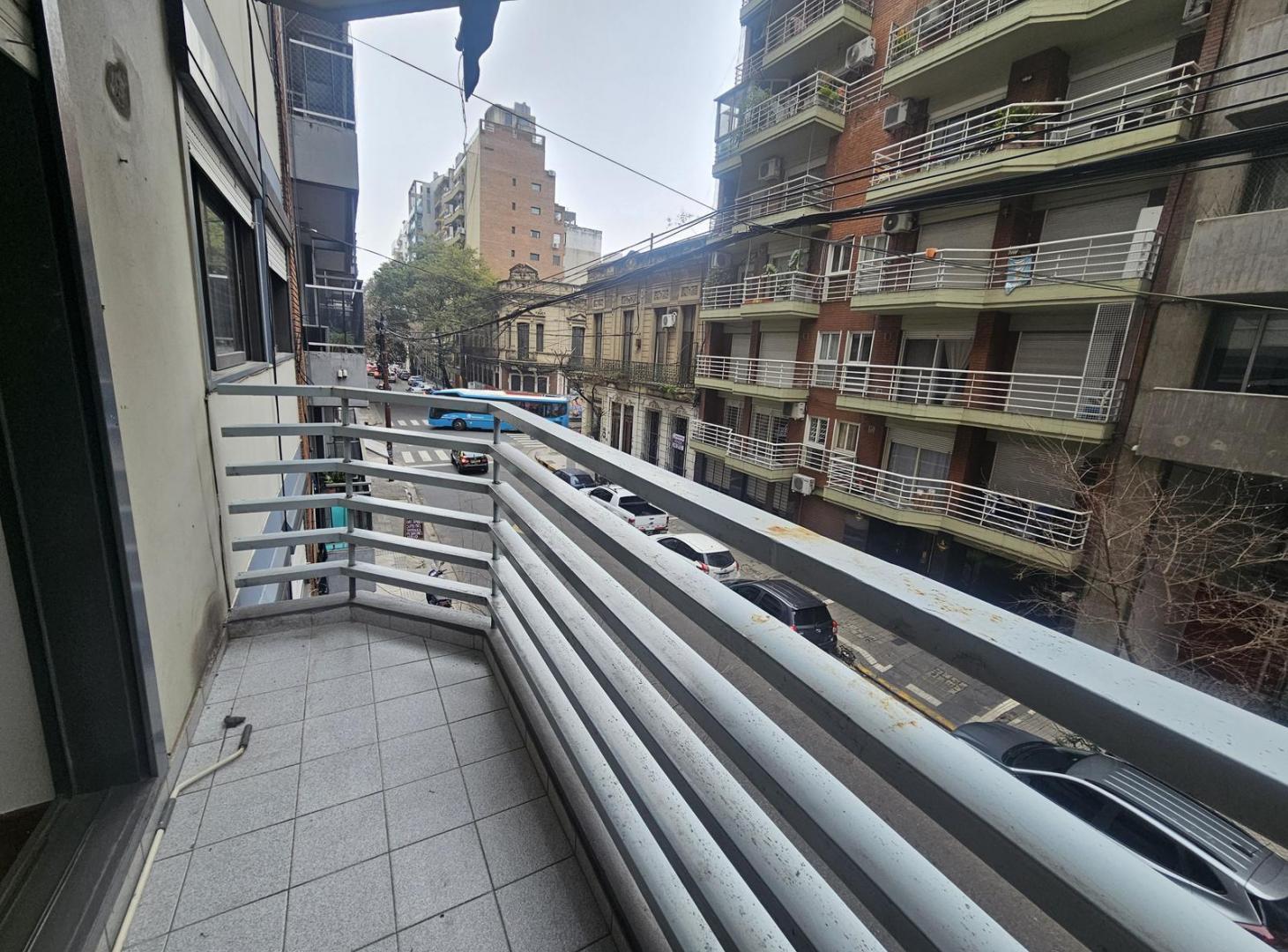 Foto de Departamento de dos dormitorios, alquiler, balcón, imagen 2