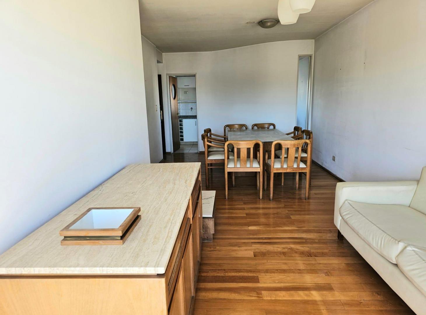 Foto de Departamento en alquiler, dos baños, cochera, imagen 3