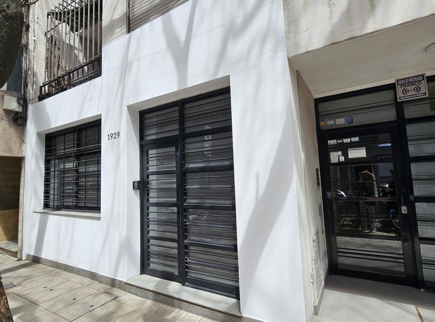 Foto de Oficina en Alquiler | Planta Baja Externa - 4 Privados e Ingreso, imagen 1