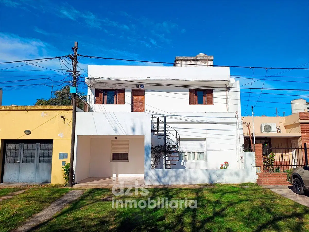 CASA EN GRANADERO BAIGORRIA 2