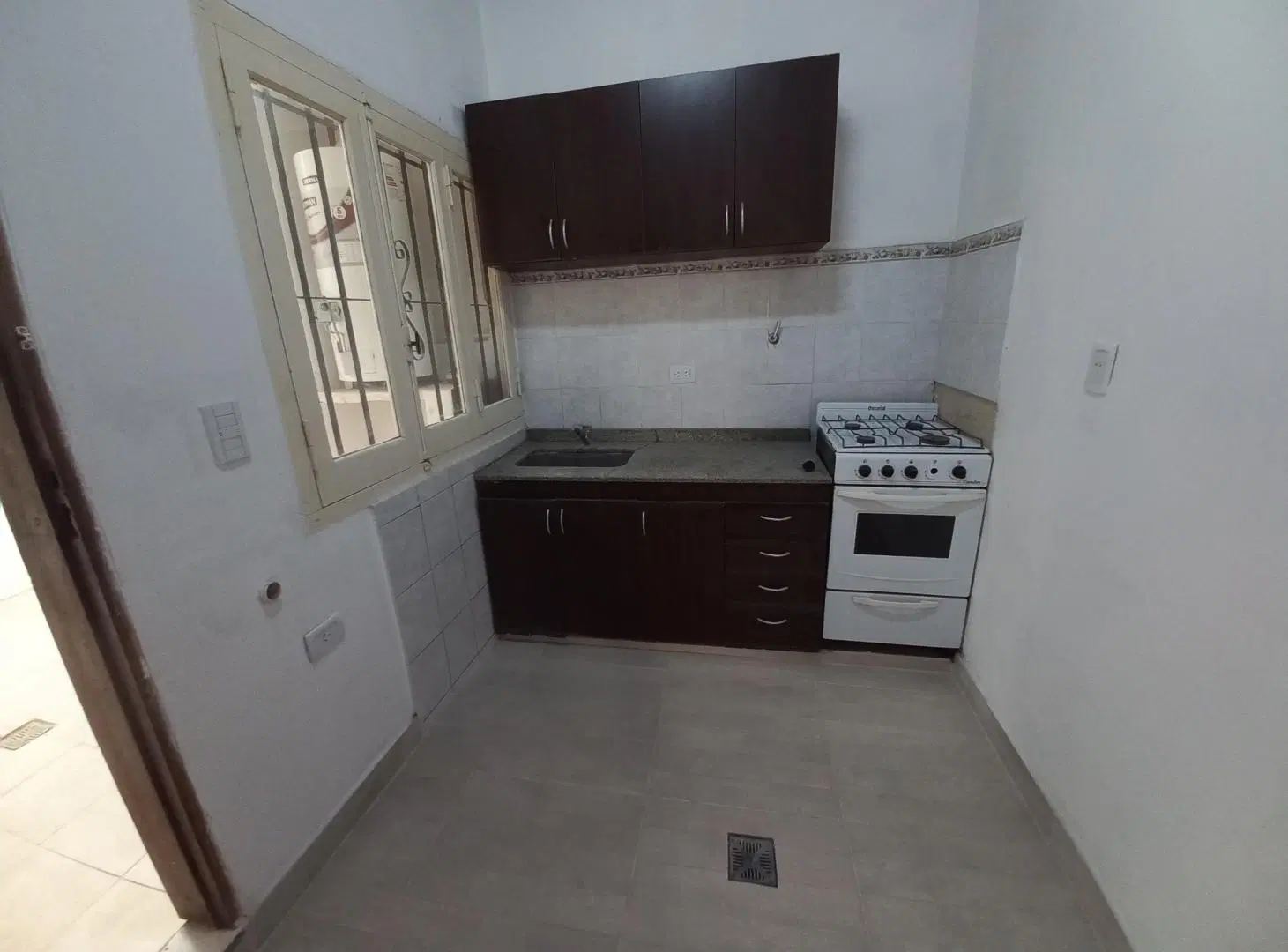 Casa en Venta con 2 PH Ó Departmentos Tipo Casa independientes en Avellaneda 2
