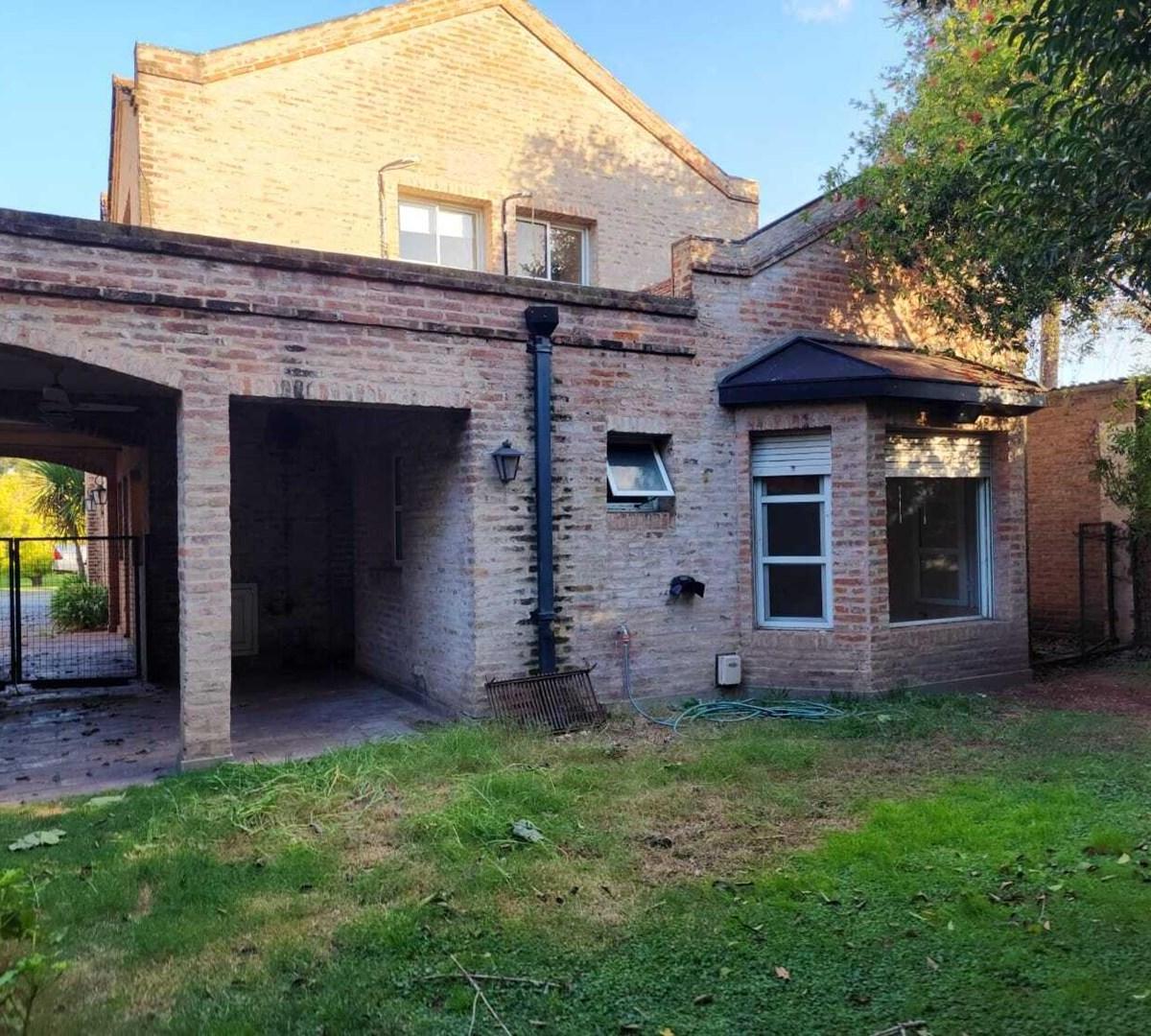 Casa en Venta en Champagnat, Pilar, G.B.A. Zona Norte