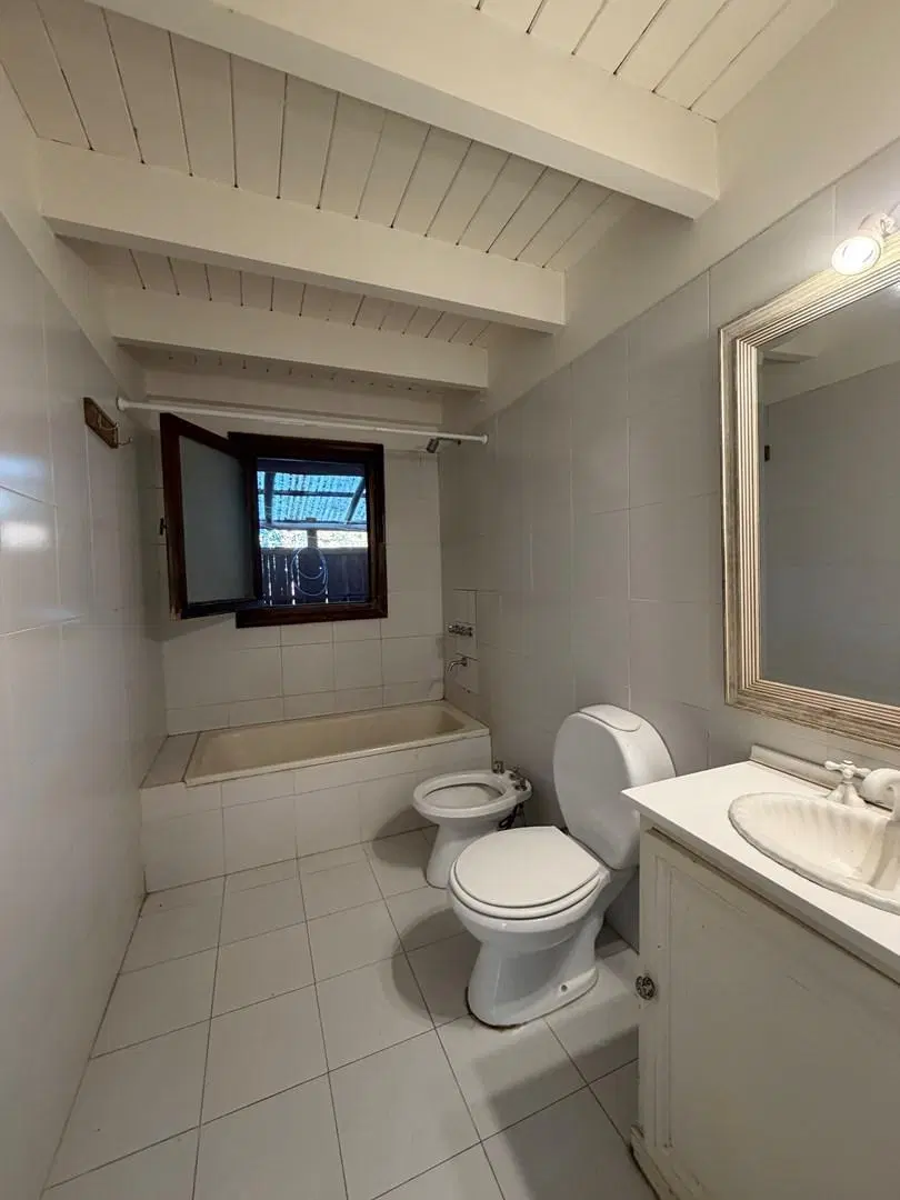 Casa  en Venta en Guido, Pilar, G.B.A. Zona Norte 4