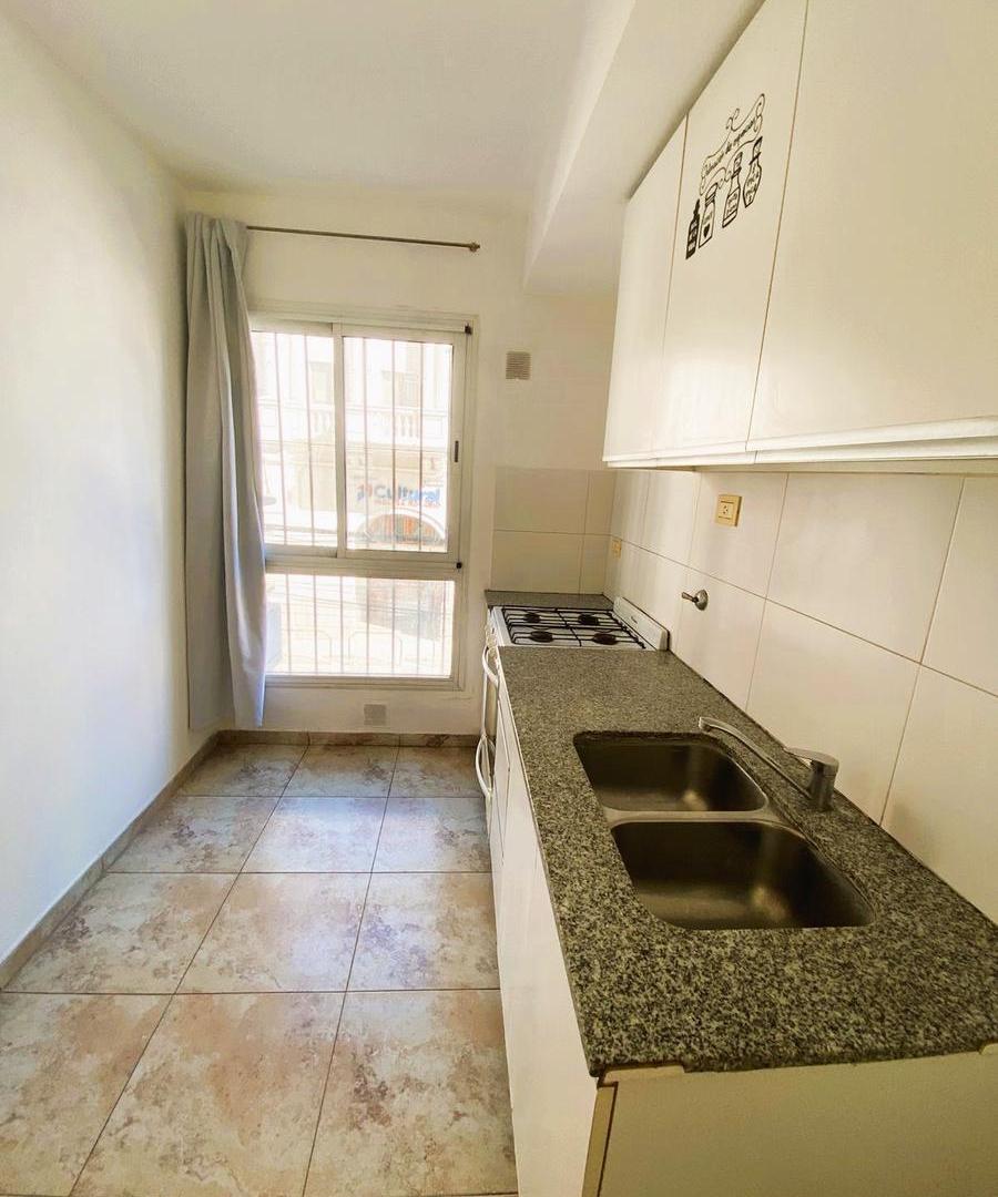 Foto de Departamento 1 dormitorio con patio y cochera, imagen 4