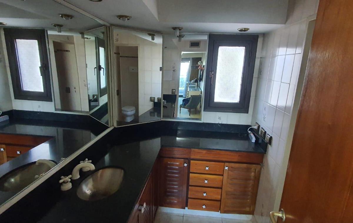 Piso de Categoría en Venta 1