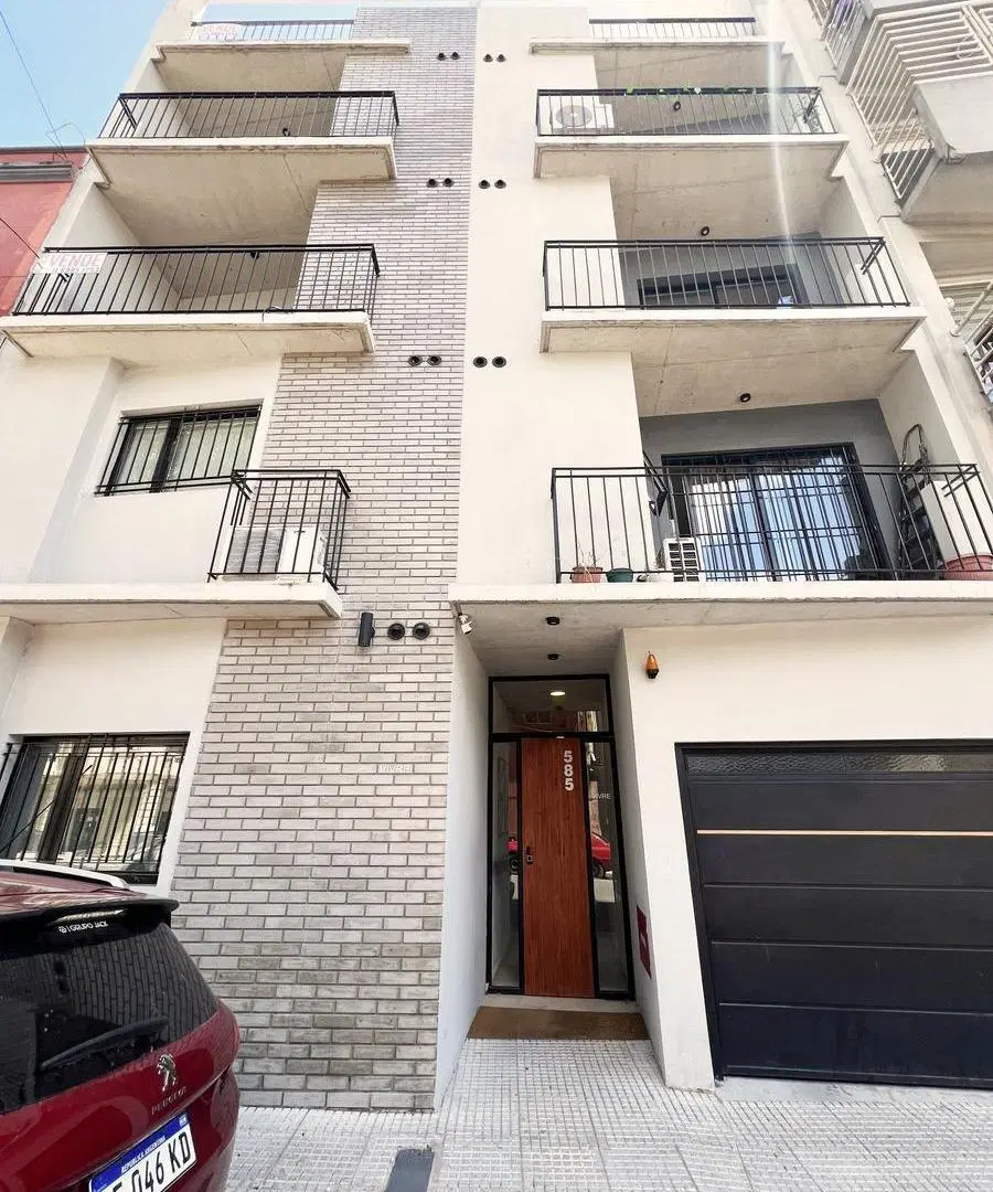 Monoambiente con Patio a la VENTA en Barracas 2