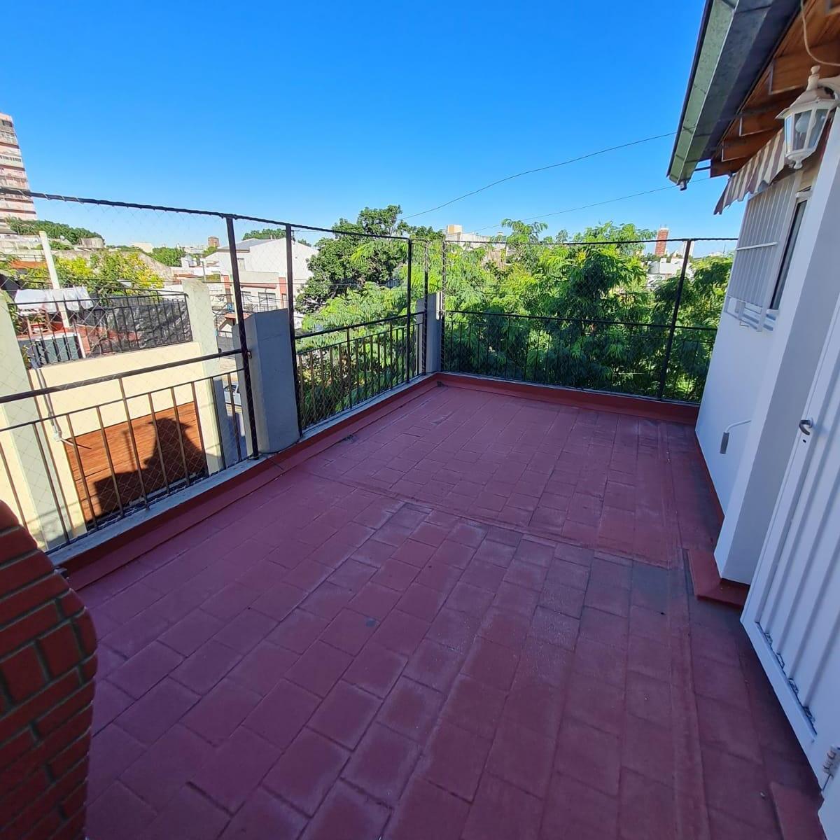 Floresta, Duplex 4 Ambientes Frente, en Excelente Estado con Cochera 4