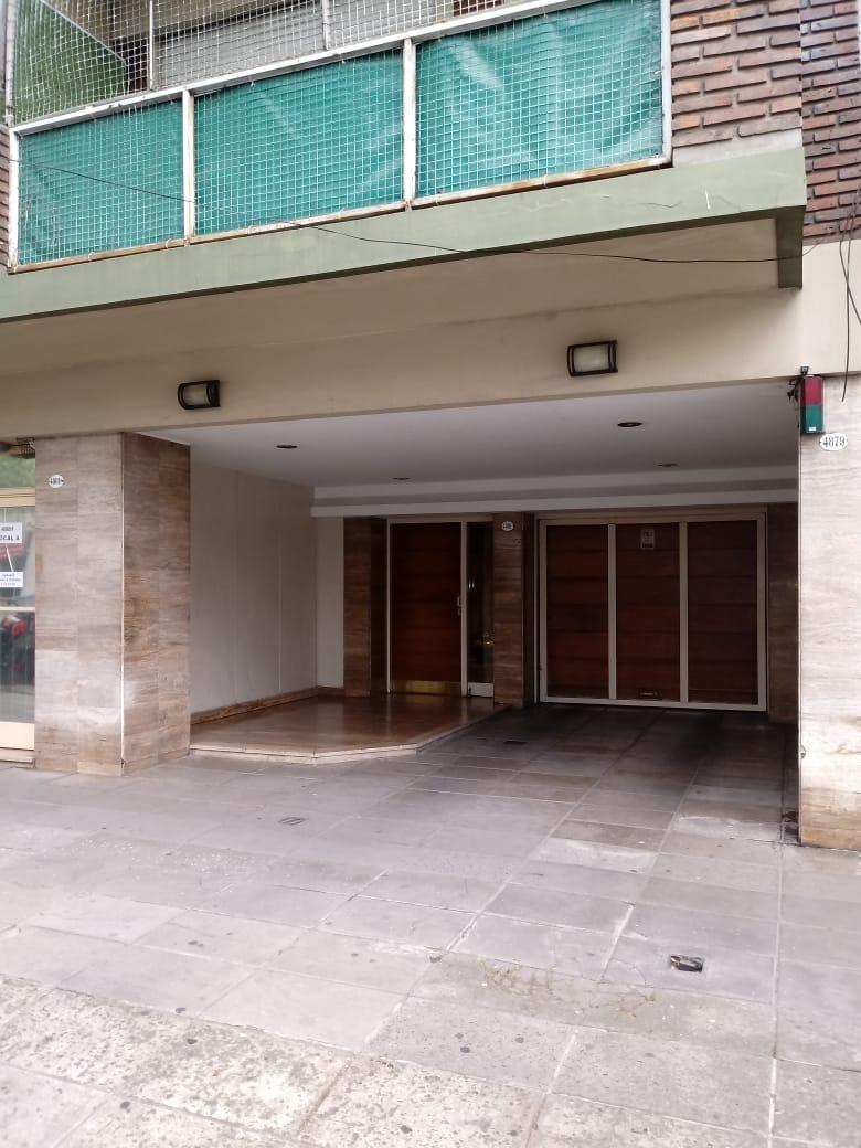 Floresta, Departamento de Dos Ambientes Frente con Balcon 1