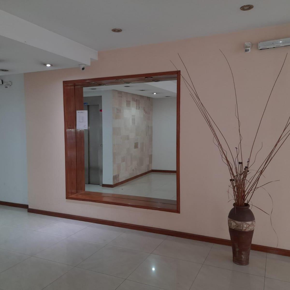 Monte Castro, Departamento de 3 Ambientes Fte C/ Balcon Super Luminoso 2